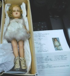 sonja henie main in box